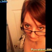 porcelain lilith farting and pooping (8)