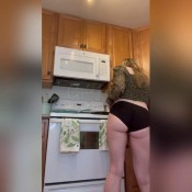 desperate kitchen panty poop first vid! sophia_sprinkle
