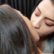 two tall girls kissing: anita vs patricia mfvideoxxx anita thompson