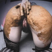 betty the black eyes catwomen eats her own shit - exclusive on sg hd sg-video