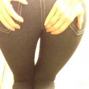 zarzar01 - she shit her jeans and shows you a cow pile!