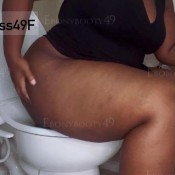 smelly toilet farts ebonybooty491