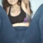 Marah Pee I Was Holding Back The Urge To Urinate Until I Couldnt Take It Anymore And I Made Myself My Leggings Got Completely Soaked