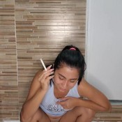 Lauracolin Cago En La Mica Laura Colin