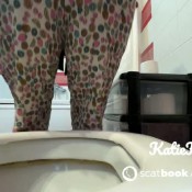 Katiekinky Messy Morning Dump Gassy Kat