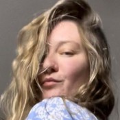 Curvey_country_carly